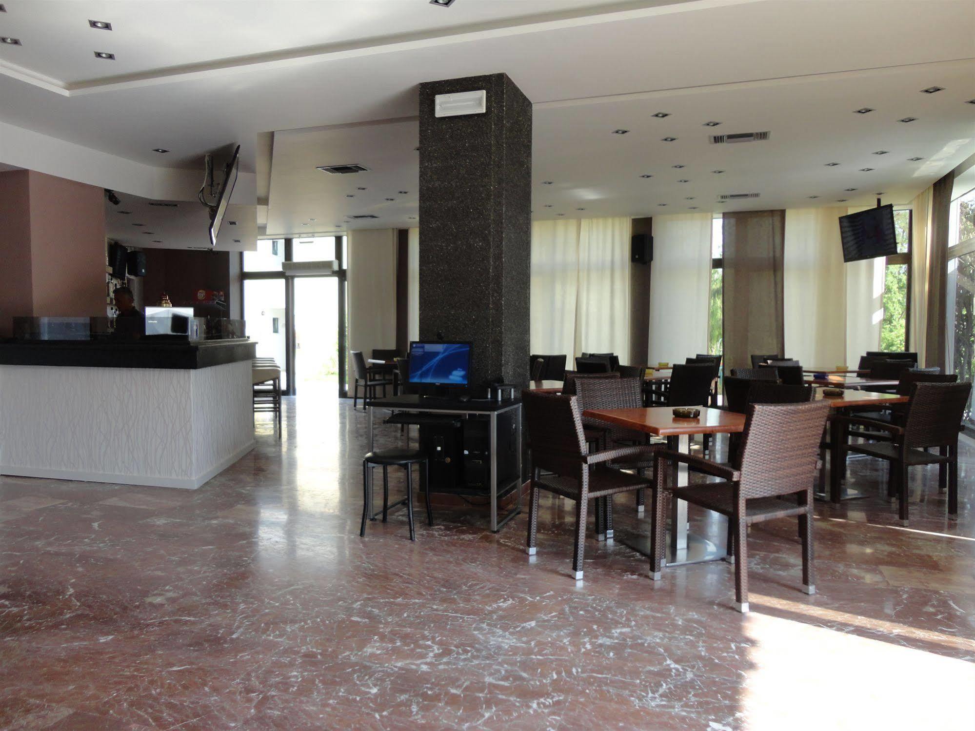Morfeas Hotel Kávos Exterior foto